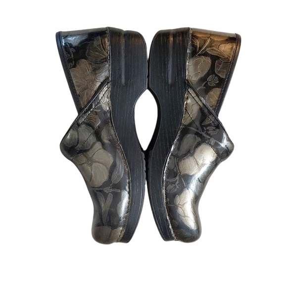 Dansko Clogs Women's Size 10 - Picture 9 of 11